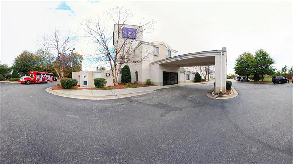 Quality Inn & Suites Raleigh North Extérieur photo